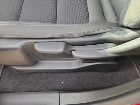 Used 2023 Chevrolet Bolt LT image 14