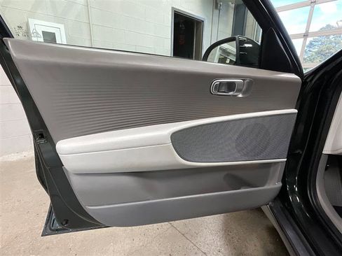 Used 2024 Hyundai Ioniq 6 SEL AWD/4WD image 9