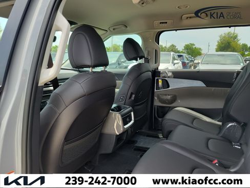 New 2026 Kia Carnival EX FWD image 13