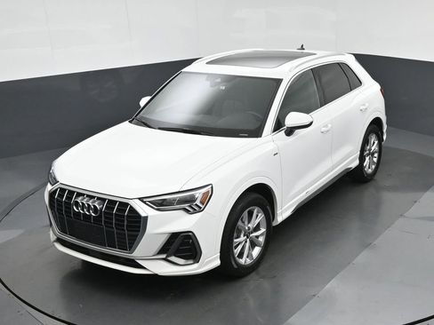 Used 2023 Audi Q3 2.0T Premium AWD/4WD image 60