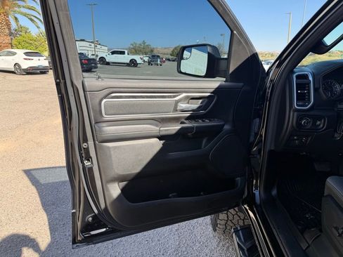 Used 2022 RAM 1500 Big Horn image 10