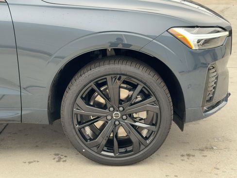 New 2026 Volvo XC60 B5 Ultra w/ Protection Package Premier image 12
