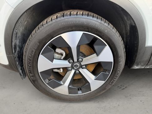 Used 2026 Volvo XC40 B5 Plus AWD/4WD image 9