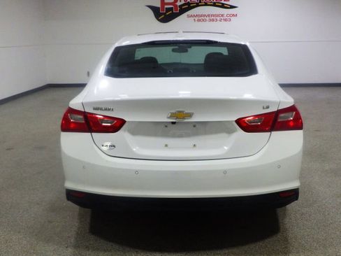 Used 2024 Chevrolet Malibu LT FWD image 3