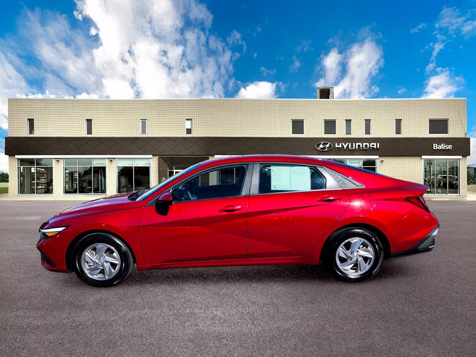 Certified 2026 Hyundai Elantra SE FWD image 6