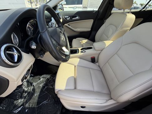 Used 2017 Mercedes-Benz GLA 250 4MATIC image 15