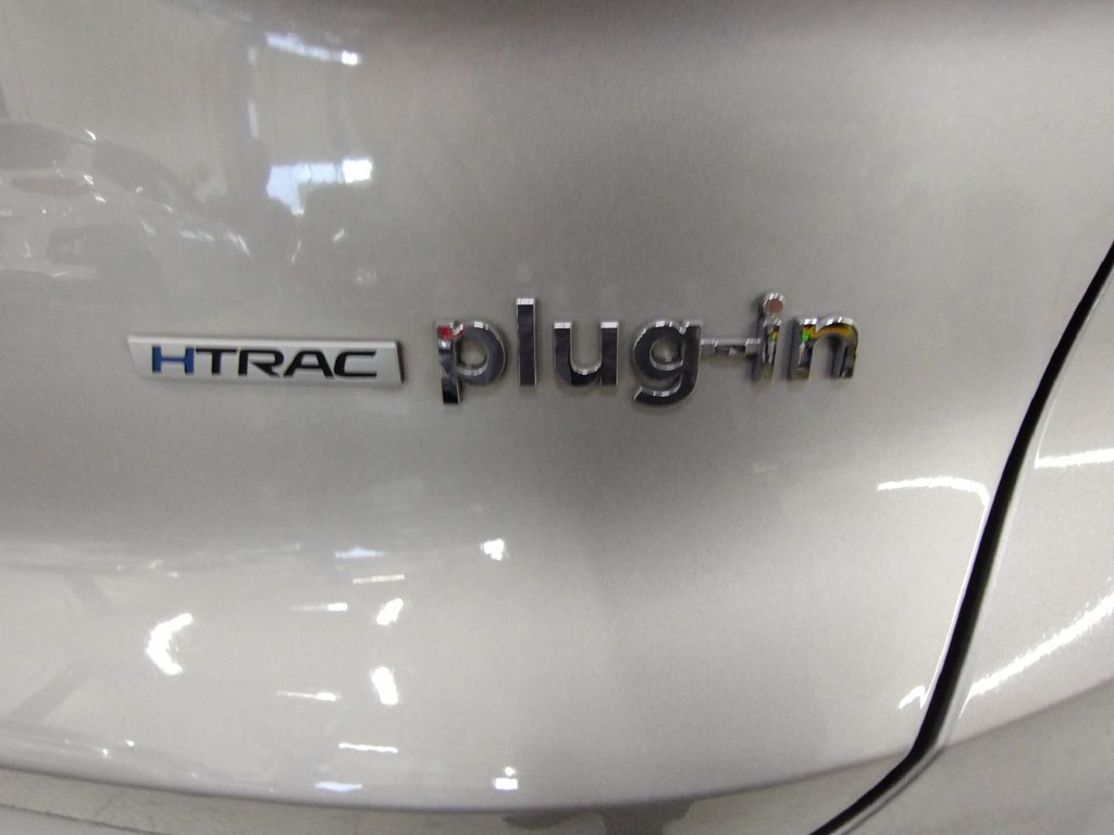 Certified 2023 Hyundai Santa Fe Limited AWD/4WD image 16