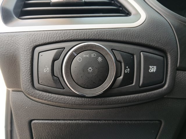 Used 2024 Ford Edge SEL AWD/4WD image 18