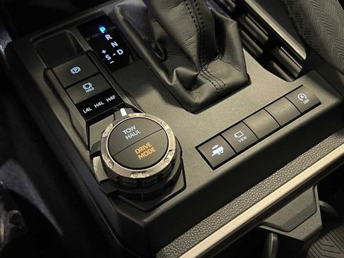 Certified 2025 Toyota 4Runner Limited image 28