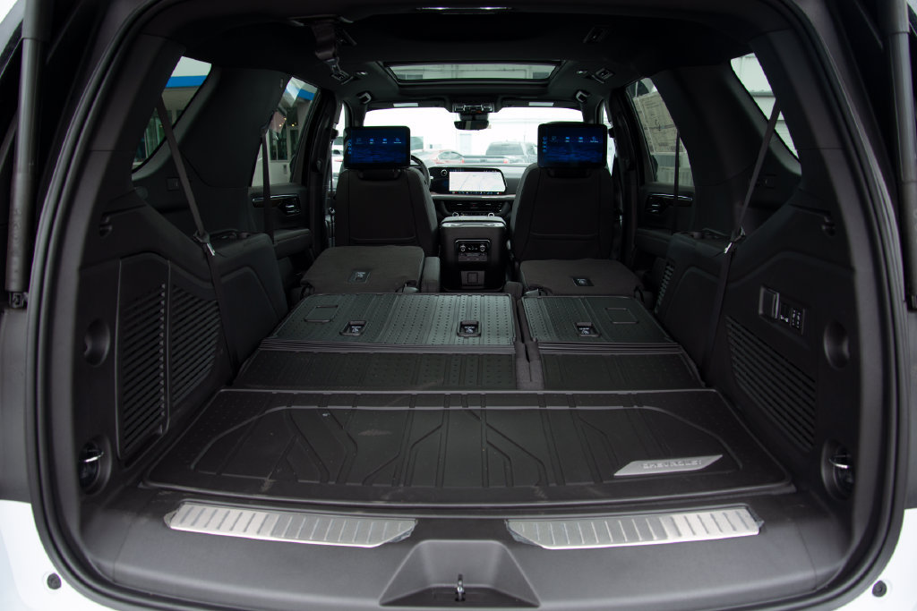 New 2026 Chevrolet Tahoe High Country AWD/4WD image 22