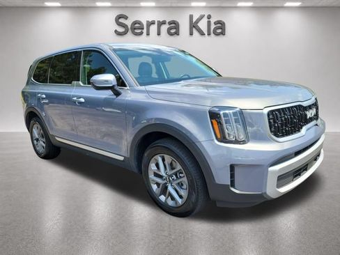 Used 2025 Kia Telluride LX FWD image 7