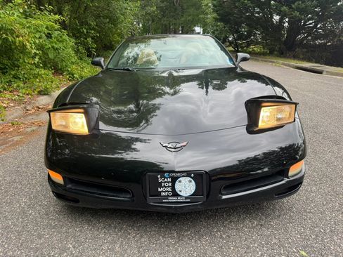 Used 2002 Chevrolet Corvette Convertible w/ Preferred Equipment Group2 RWD image 19