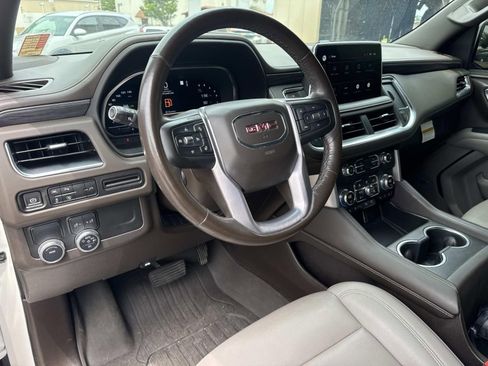 Used 2022 GMC Yukon SLT w/ SLT Premium Package RWD image 21