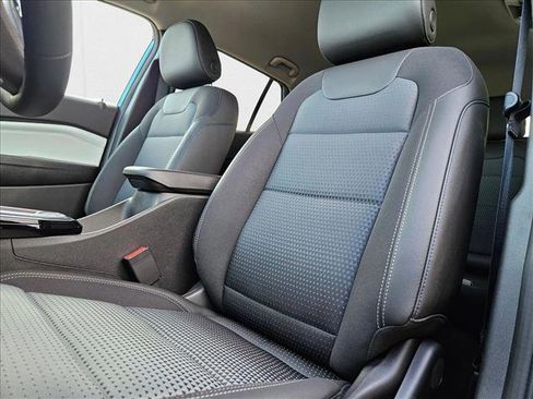 New 2026 Chevrolet Trax LT w/ Driver Confidence Package image 4