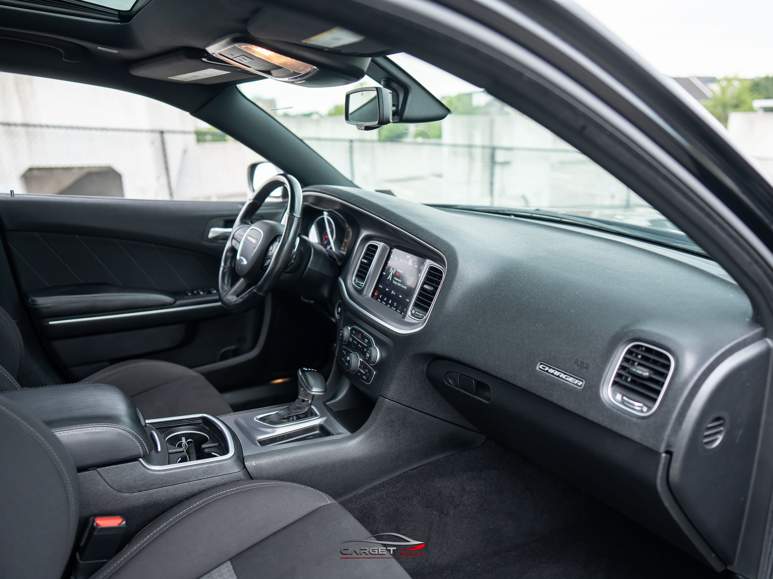 Used 2019 Dodge Charger Scat Pack w/ Dynamics Package RWD image 15