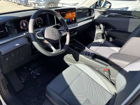 New 2026 Volkswagen Tiguan SE AWD/4WD image 11