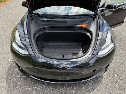 Used 2018 Tesla Model 3 Long Range RWD image 9