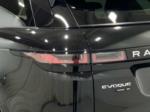 Used 2020 Land Rover Range Rover Evoque SE image 34