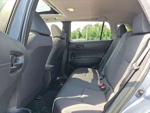 Certified 2023 Toyota Corolla Cross LE w/ Moonroof Package AWD/4WD image 21