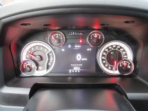 Used 2018 RAM 3500 Big Horn w/ Harvest Edition image 14