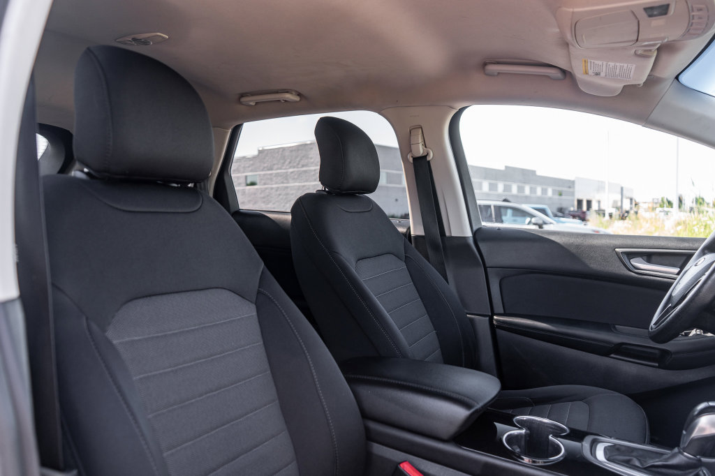 Used 2018 Ford Edge SE AWD/4WD image 12