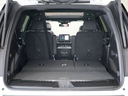 Used 2023 GMC Yukon SLT w/ SLT Premium Package RWD image 41