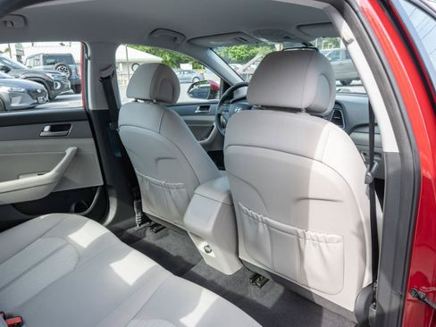 Used 2016 Hyundai Sonata SE FWD image 28