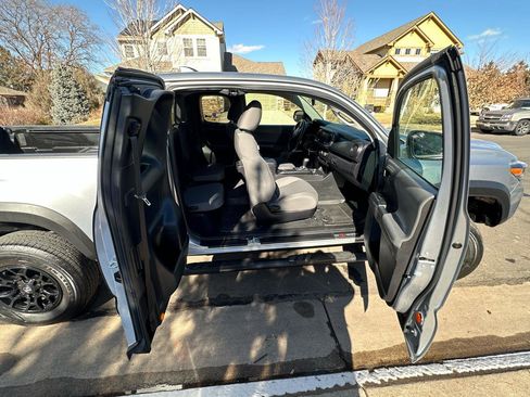 Used 2022 Toyota Tacoma SR w/ SX Package AWD/4WD image 14