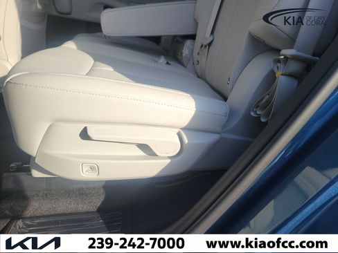 New 2026 Kia Sorento EX FWD image 12