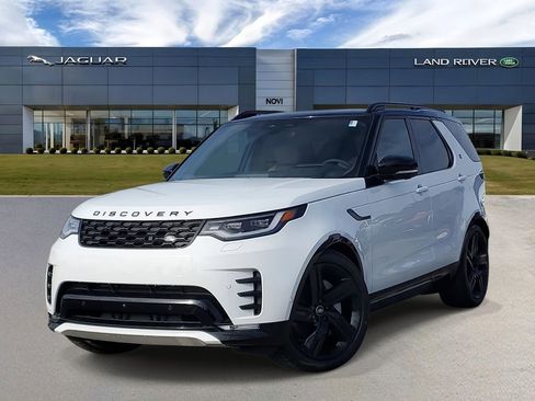 Used 2025 Land Rover Discovery Dynamic SE AWD/4WD image 1