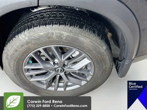 Used 2023 Nissan Rogue S AWD/4WD image 33