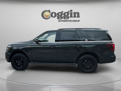 Certified 2023 Ford Expedition Timberline image 3