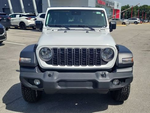 Used 2025 Jeep Wrangler Unlimited Sport AWD/4WD image 6
