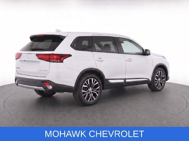 Used 2018 Mitsubishi Outlander ES AWD/4WD image 5