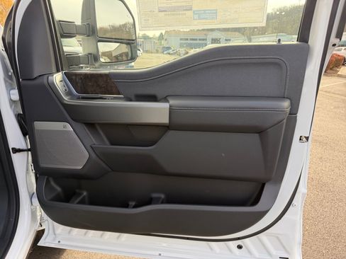 New 2026 Ford F250 Lariat image 16