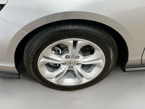 Used 2025 Honda Accord LX image 27