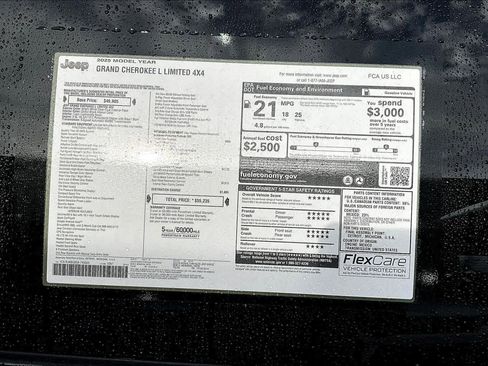 New 2025 Jeep Grand Cherokee L Limited w/ Black Appearance Package image 17