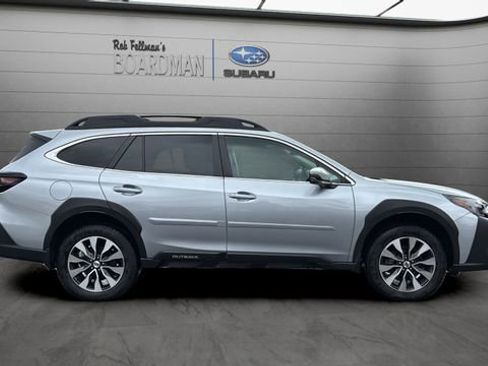 Certified 2025 Subaru Outback Limited AWD/4WD image 3