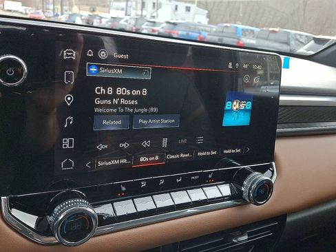 Used 2026 GMC Canyon AT4 image 17