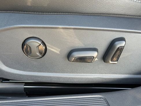 New 2025 Volkswagen Jetta SE image 22