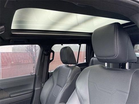 Used 2024 Lexus GX 550 image 30