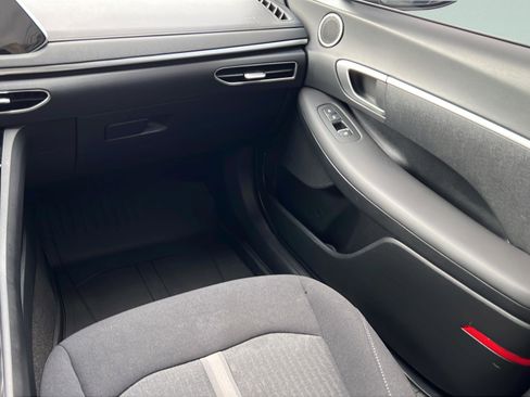 Certified 2023 Hyundai Sonata SE FWD image 12