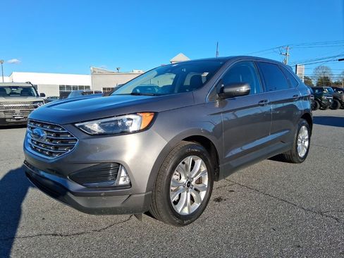 Used 2024 Ford Edge Titanium image 1