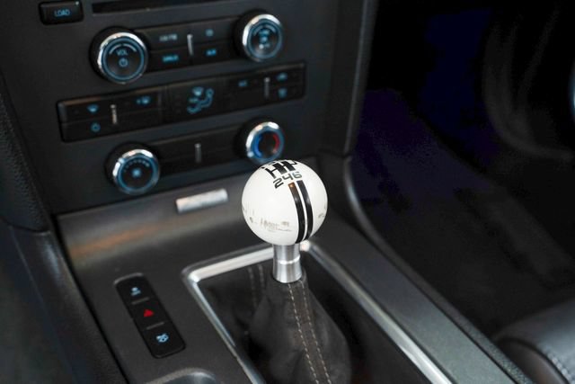 Used 2012 Ford Mustang Shelby GT500 RWD image 30