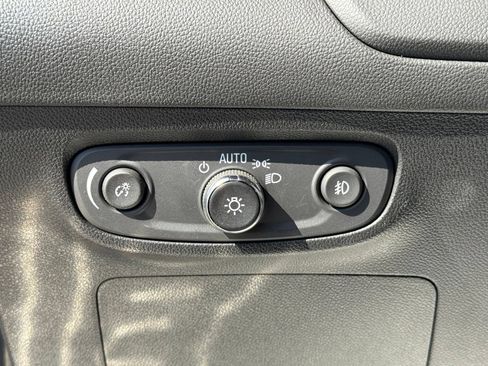 Used 2023 Buick Encore GX Preferred w/ Cold Weather Comfort Package FWD image 14
