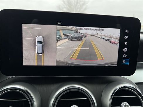 Used 2022 Mercedes-Benz GLC 300 4MATIC image 15