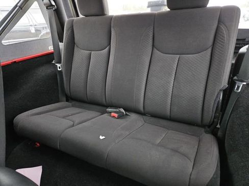Used 2015 Jeep Wrangler Sport image 27