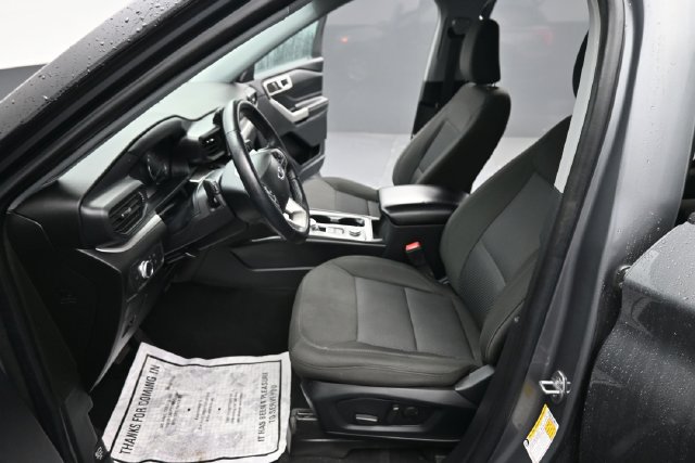 Used 2022 Ford Explorer XLT AWD/4WD image 13
