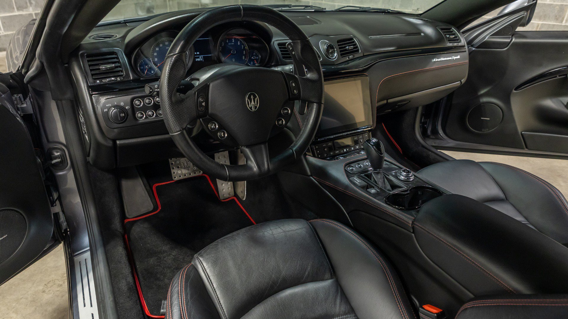 Used 2018 Maserati GranTurismo Sport RWD image 49