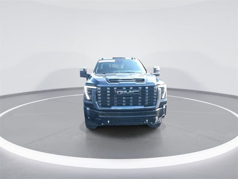 Used 2024 GMC Sierra 2500 Denali Ultimate image 3